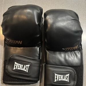 Everlast Black and Gold safe sparring MMA/ Boxing Gloves